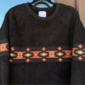 Urban Outfitters Black Fuzzy Fleece Tribal Band Pullover M